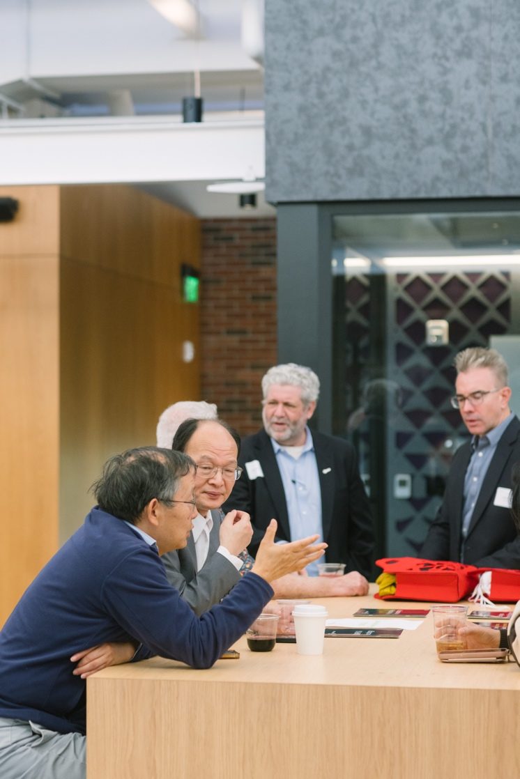 One-on-one conversation at a Discovery Lounge